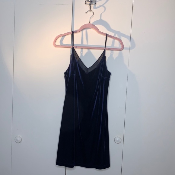 Blue velvet dress - Picture 1 of 4